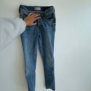 Madewell Light Blue 9” skinny jeans